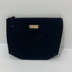 NWT Carolina Herrera || cosmetic velur Good Girl pouch oz